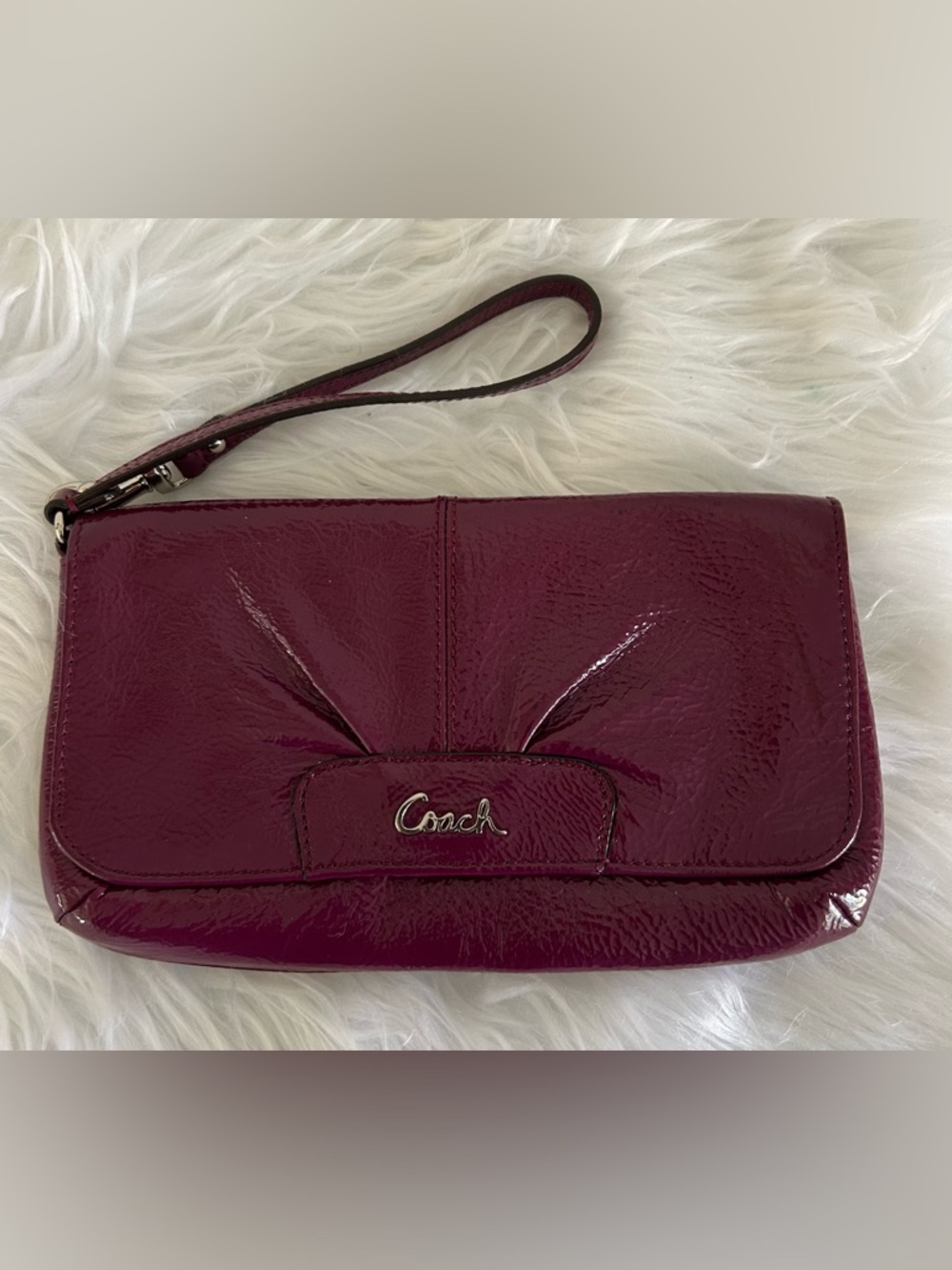 Coach Burgundy Patent Leather wallet Wristlet bag - Picture 2 of 9
